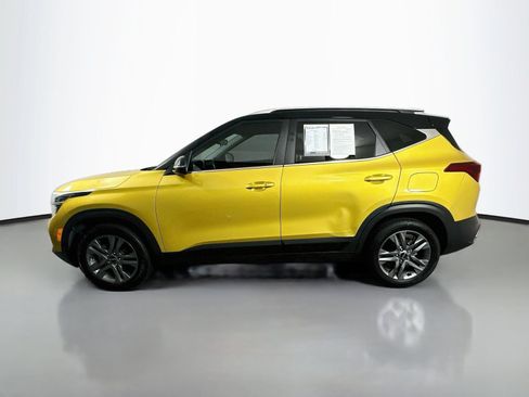 Used 2023 Kia Seltos S w/ Navigation Package FWD image 4