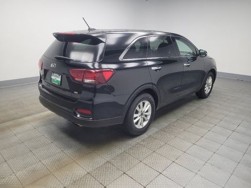 Used 2020 Kia Sorento L image 10
