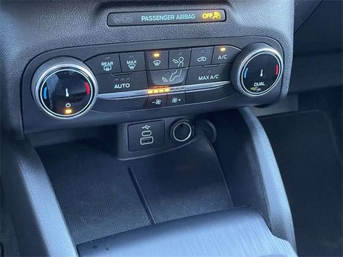Certified 2025 Ford Escape Active image 9