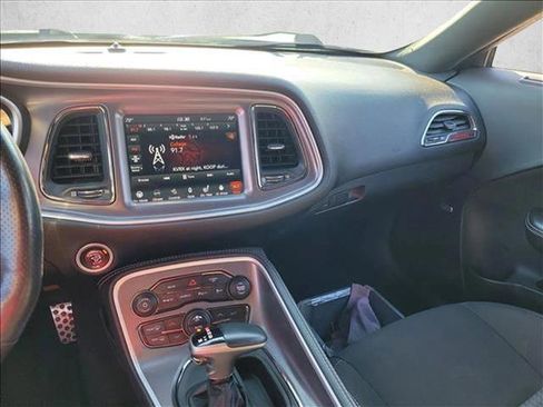 Used 2020 Dodge Challenger SRT Hellcat image 19
