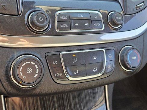 Used 2018 Chevrolet Impala LS image 18