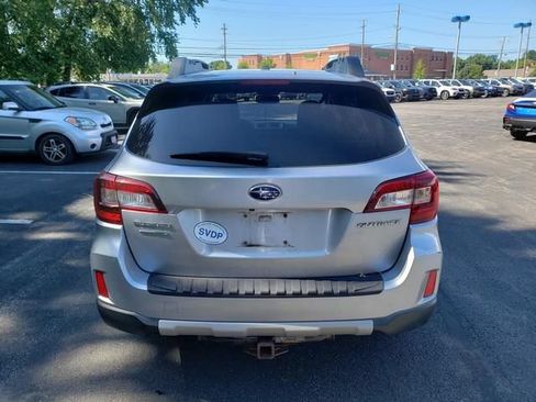 Used 2015 Subaru Outback 2.5i Limited AWD/4WD image 4