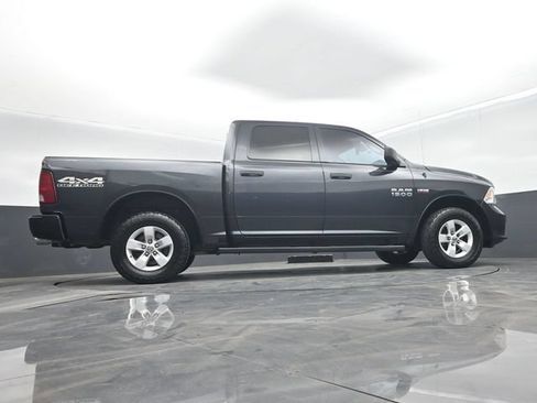 Used 2018 RAM 1500 Express AWD/4WD image 51