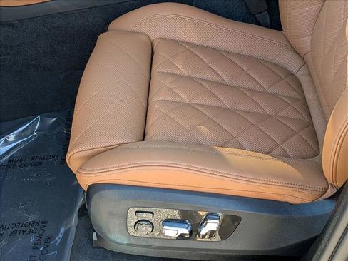 New 2026 BMW X7 xDrive40i w/ M Sport Package image 4