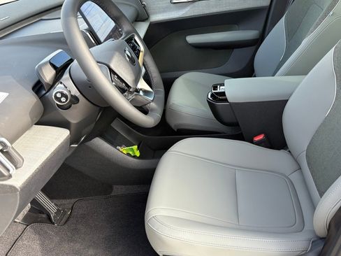 New 2026 Volvo EX30 Plus image 16