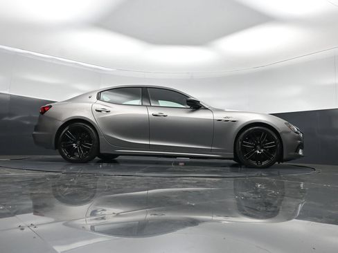 Used 2022 Maserati Ghibli GT RWD image 46
