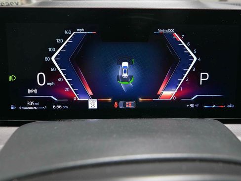 Used 2024 BMW X5 sDrive40i w/ M Sport Package RWD image 14