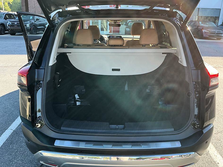 Used 2023 Nissan Rogue Platinum w/ Platinum Premium Package AWD/4WD image 27