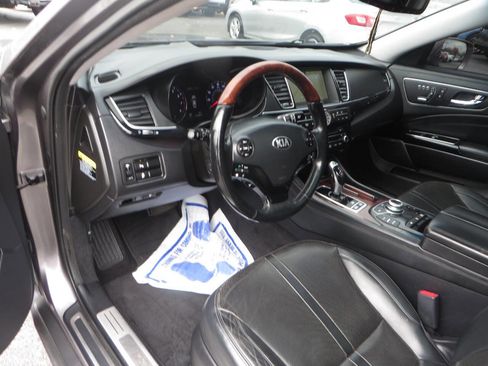 Used 2016 Kia K900 Luxury image 11