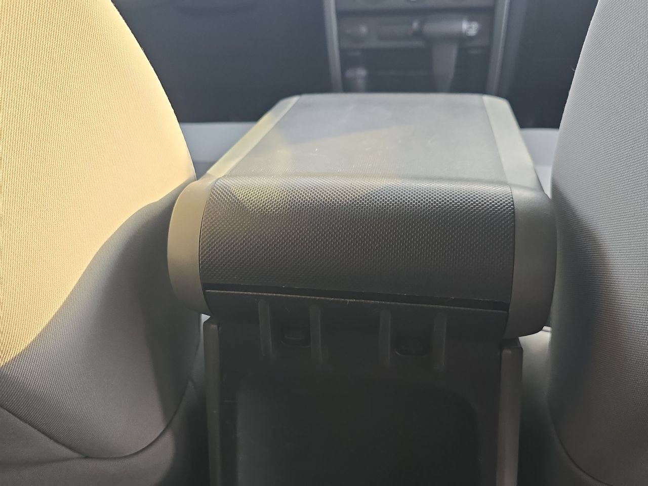 Used 2010 Jeep Wrangler Unlimited Sahara AWD/4WD image 19