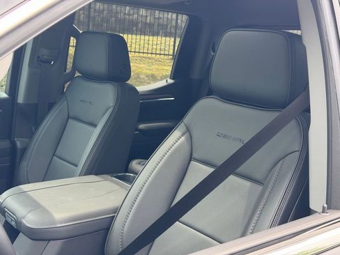 New 2025 GMC Sierra 1500 Denali w/ Denali Reserve Package image 19