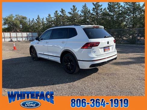 Used 2022 Volkswagen Tiguan SE R-Line image 4