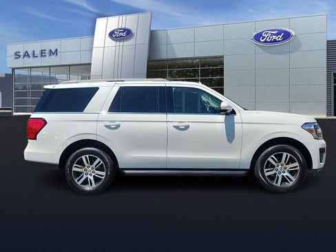 Certified 2024 Ford Expedition XLT AWD/4WD image 2