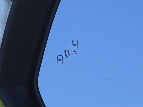 Used 2019 Toyota Highlander XLE image 8