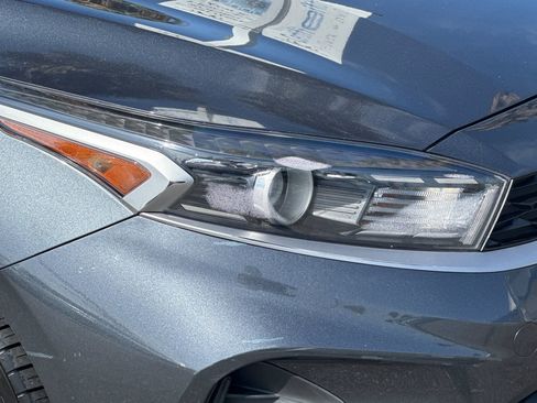 Used 2023 Kia Forte LXS FWD image 12