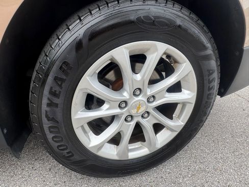 Used 2019 Chevrolet Equinox LS w/ LPO, Floor Liner Package AWD/4WD image 46
