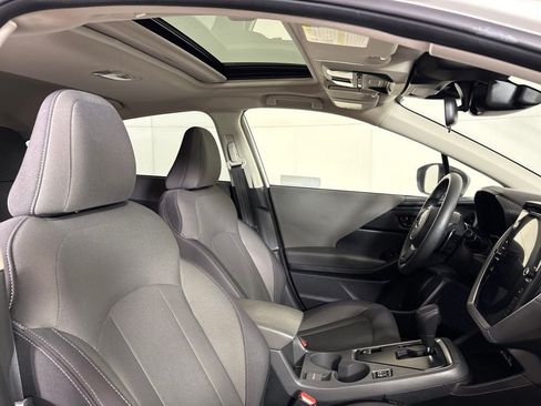 Used 2025 Subaru Crosstrek 2.5i Premium AWD/4WD image 17