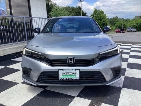 Used 2024 Honda Civic Sport image 3