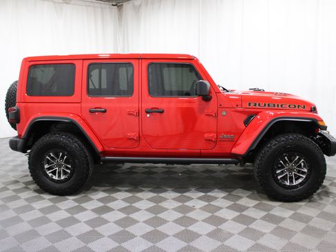 Used 2024 Jeep Wrangler Unlimited Rubicon 392 image 32