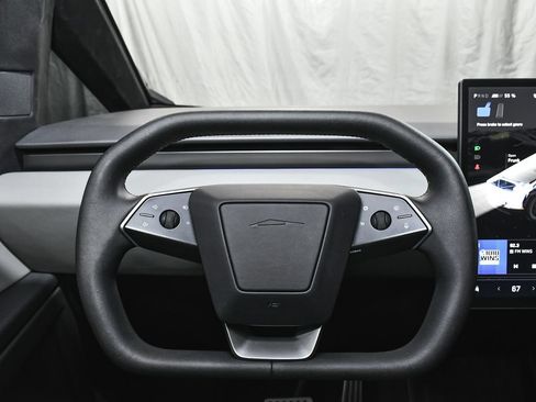 Used 2025 Tesla Cybertruck AWD Crew Cab image 35