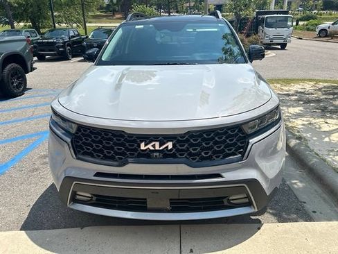 Certified 2022 Kia Sorento SX Prestige AWD/4WD image 9