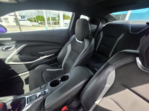 Used 2022 Chevrolet Camaro SS image 25