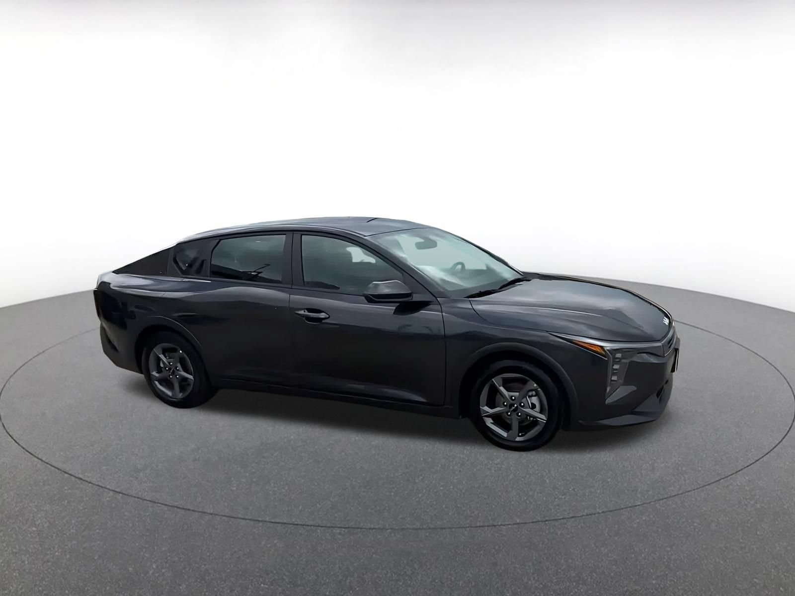 Used 2026 Kia K4 FWD image 2