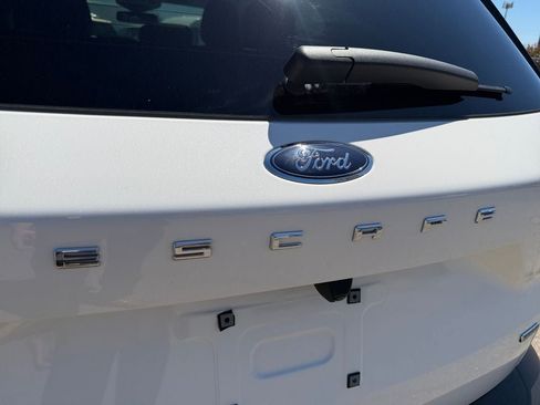 Used 2025 Ford Escape SE w/ PHEV Premium Package FWD image 35