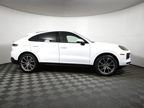 Used 2026 Porsche Cayenne Coupe AWD/4WD image 8