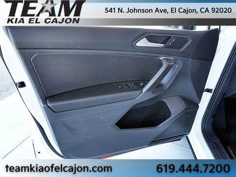 Used 2021 Volkswagen Tiguan SE FWD image 23