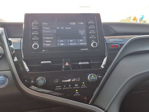 Used 2024 Toyota Camry SE FWD image 26