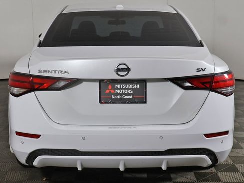Used 2023 Nissan Sentra SV w/ SV Premium Package image 12