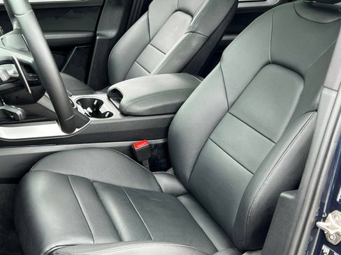 Certified 2026 Porsche Cayenne E-Hybrid AWD/4WD image 5