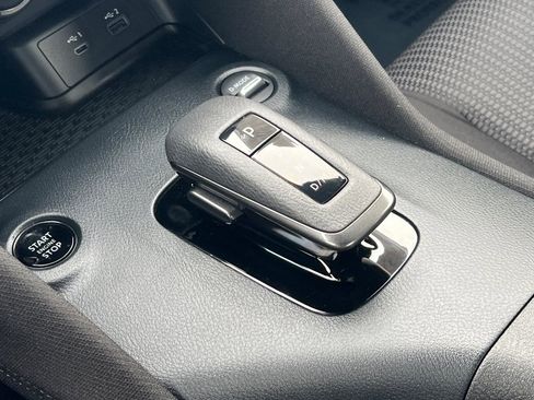 Used 2025 Nissan Z Sport w/ Floor Mat Package RWD image 15