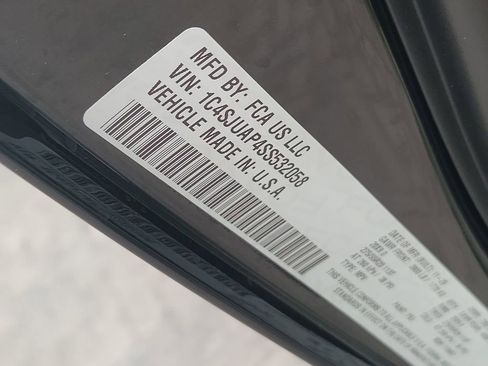 New 2025 Jeep Wagoneer 2WD w/ Convenience Group I image 50