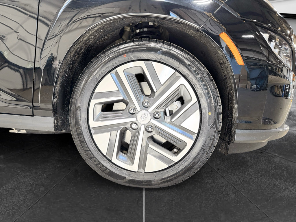 Used 2023 Hyundai Kona Limited w/ Cargo Package FWD image 35
