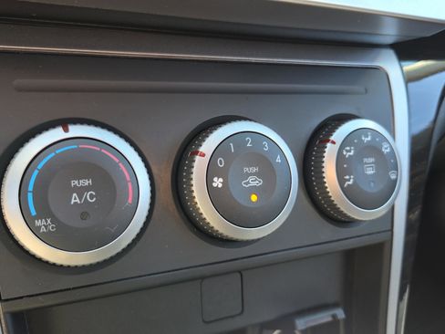 Used 2011 MAZDA MAZDA6 i Touring image 25