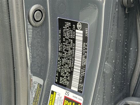 Used 2025 Toyota Camry SE image 28