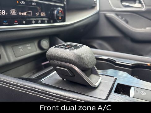 Used 2024 Nissan Rogue Platinum w/ Platinum Premium Package FWD image 19