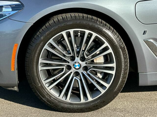 Used 2019 BMW 530e w/ Convenience Package RWD image 34