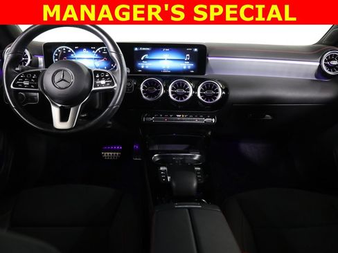 Used 2022 Mercedes-Benz CLA 250 4MATIC image 38
