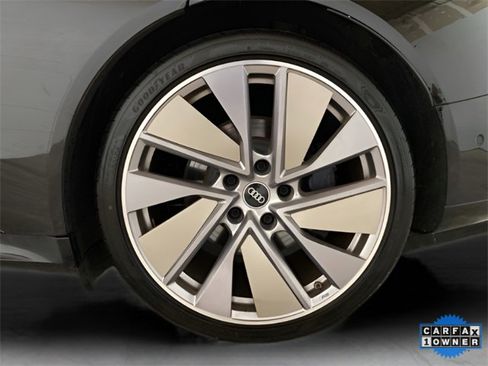 Used 2022 Audi e-tron GT Prestige w/ Prestige Package image 21