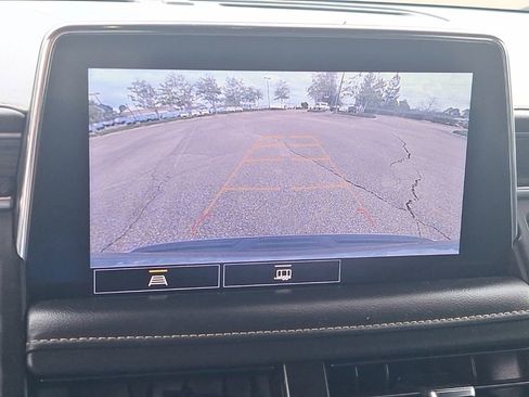 Used 2021 GMC Yukon SLT image 37