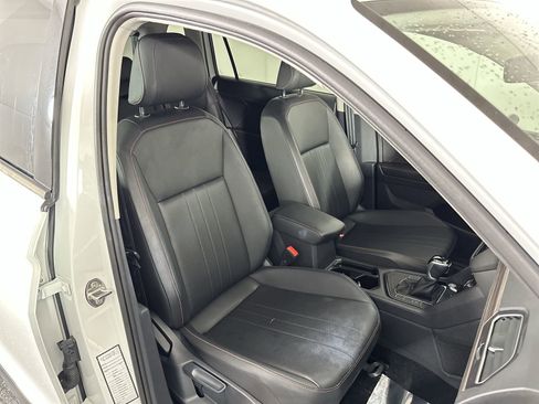 Used 2024 Volkswagen Tiguan Wolfsburg Edition image 27