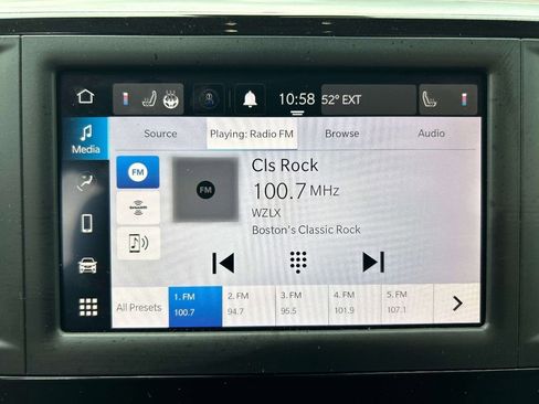 Used 2023 Chrysler Voyager LX FWD image 26
