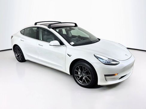 Used 2019 Tesla Model 3 Standard Range Plus RWD image 8