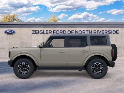 New 2025 Ford Bronco Outer Banks AWD/4WD image 3