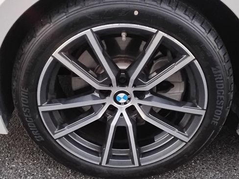 Used 2021 BMW 330i Sedan w/ Convenience Package image 13