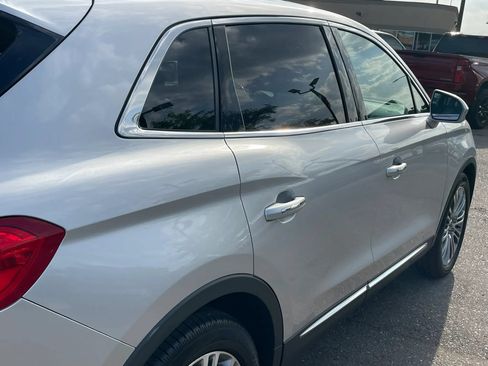 Used 2017 Lincoln MKX Reserve w/ Lincoln MKX Climate Package AWD/4WD image 13