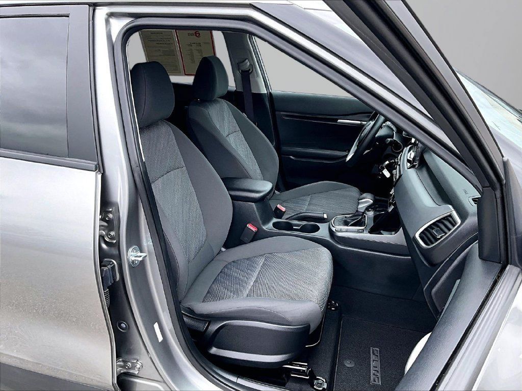 Used 2023 Kia Seltos LX AWD/4WD image 8